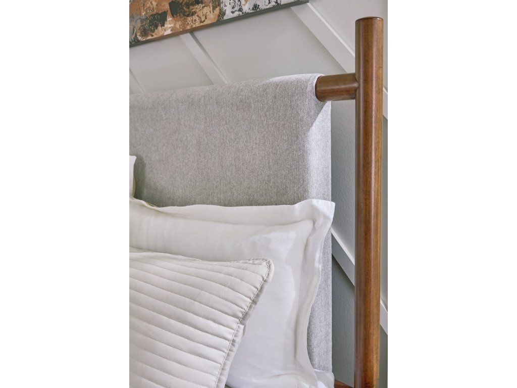 Lyncott California King Upholstered Bed - image 4