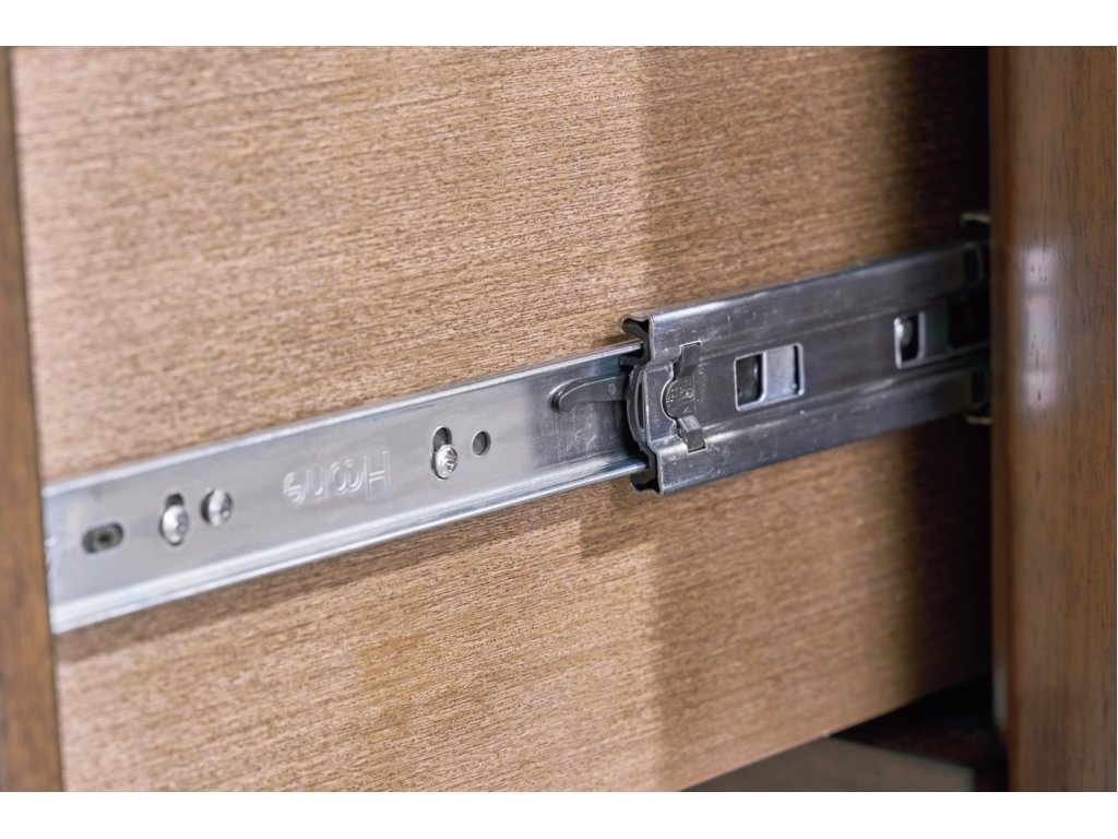 Lyncott Nightstand - image 8