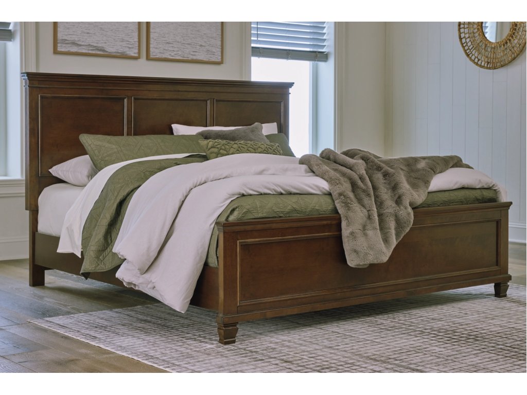 Danabrin King Panel Bed - image 1