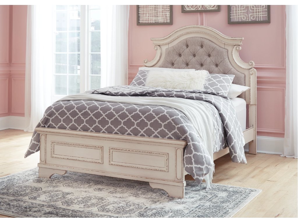 Realyn Full Panel Bed, Dresser and Mirror - image 8