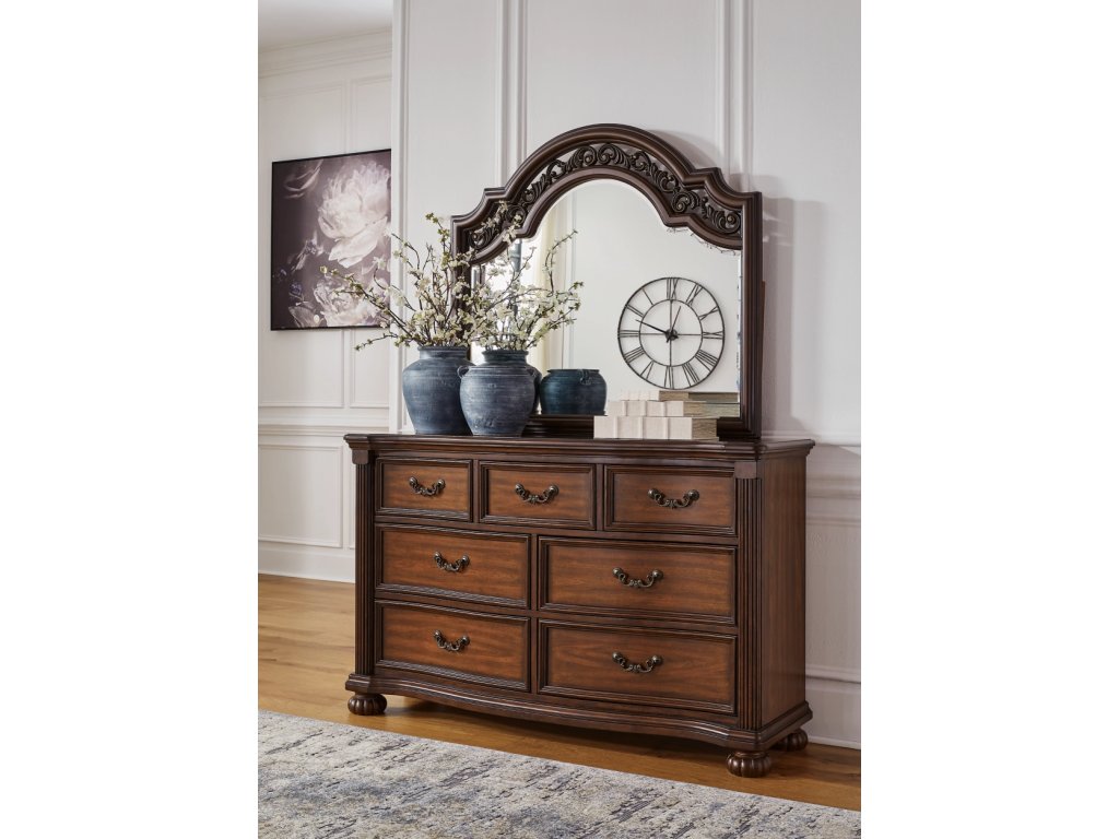 Lavinton Queen Poster Bed, Dresser and Mirror - image 5