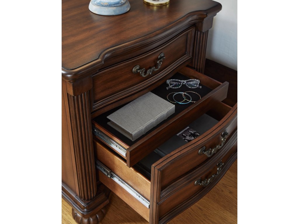 Lavinton King Poster Bed, Dresser, Mirror and Nightstand - image 13