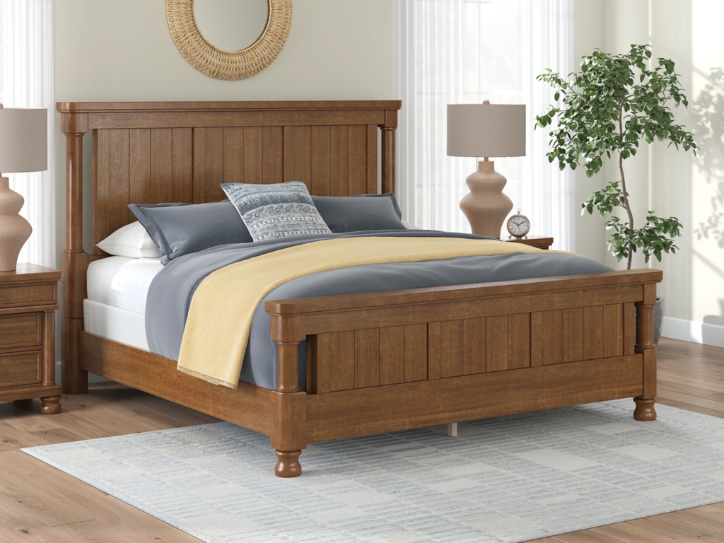 Rowlenstown King Poster Bed - image 1