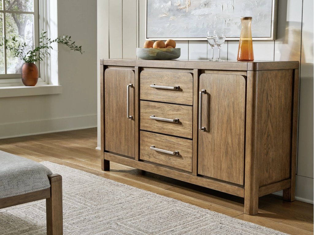Cabalynn Dining Server - image 1