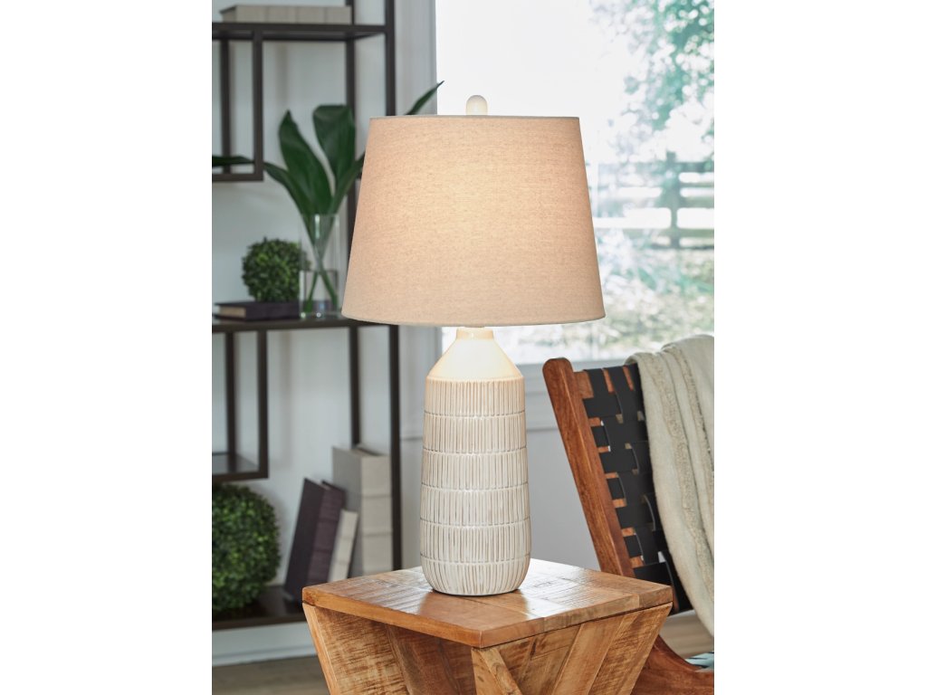Willport Table Lamp (Set of 2) - image 1