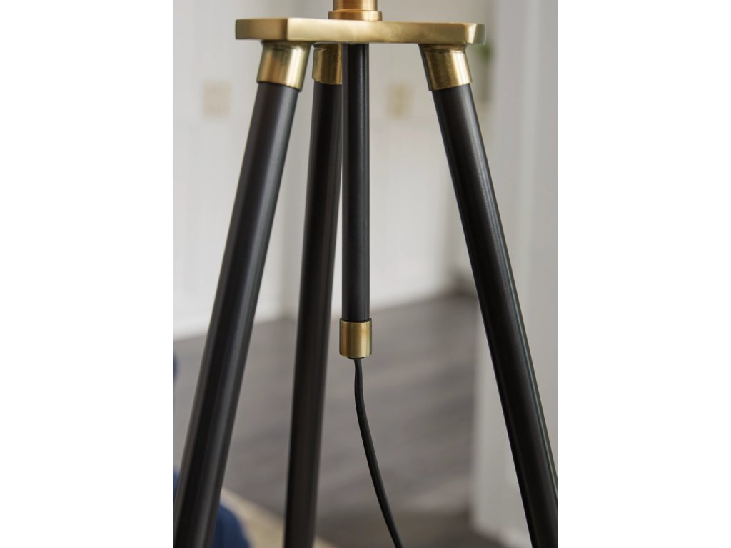 Cashner Floor Lamp - image 3