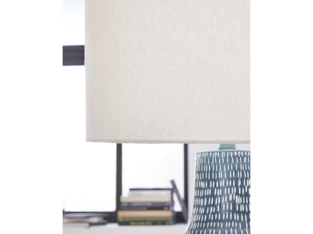 Schylarmont 2-Piece Lamp Set - image 4