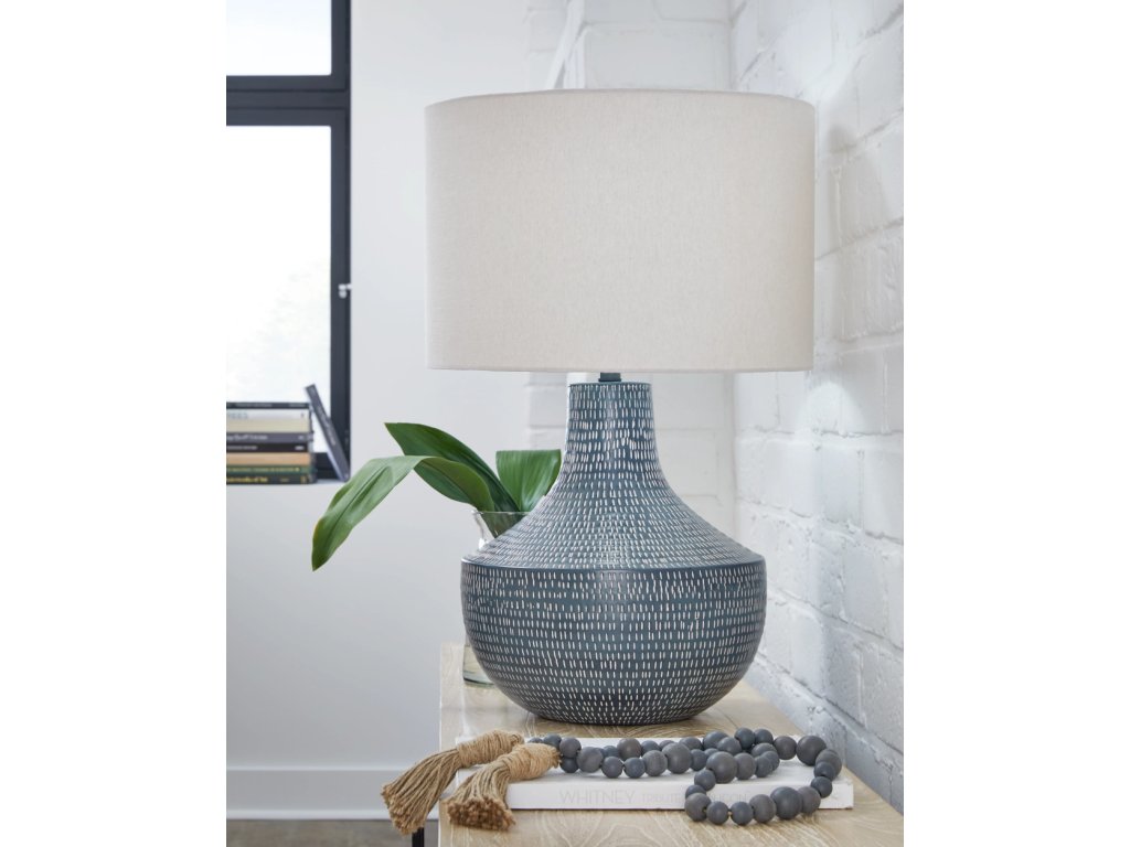 Schylarmont 2-Piece Lamp Set - main image