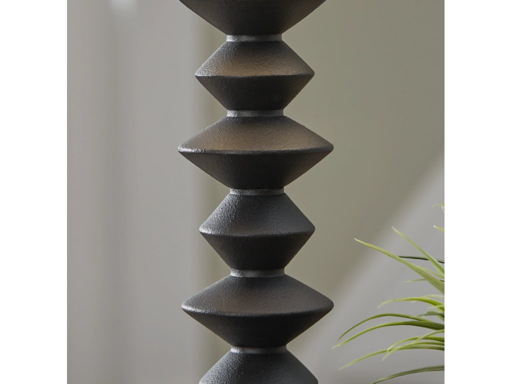 Luanndon Buffet Lamp - image 3