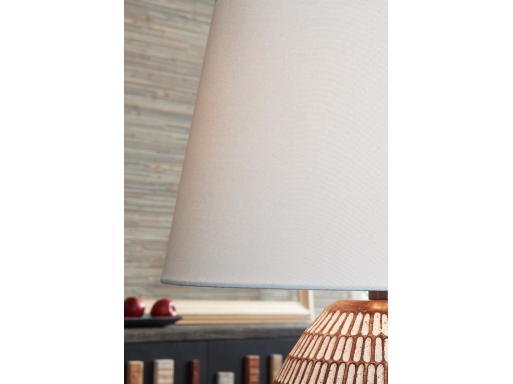 Darrich 2-Piece Lamp Set - image 6