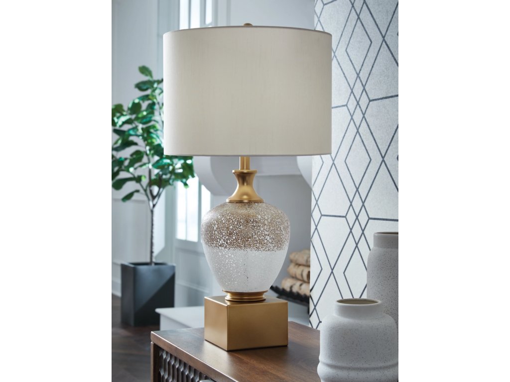Tavisburg Table Lamp - image 1