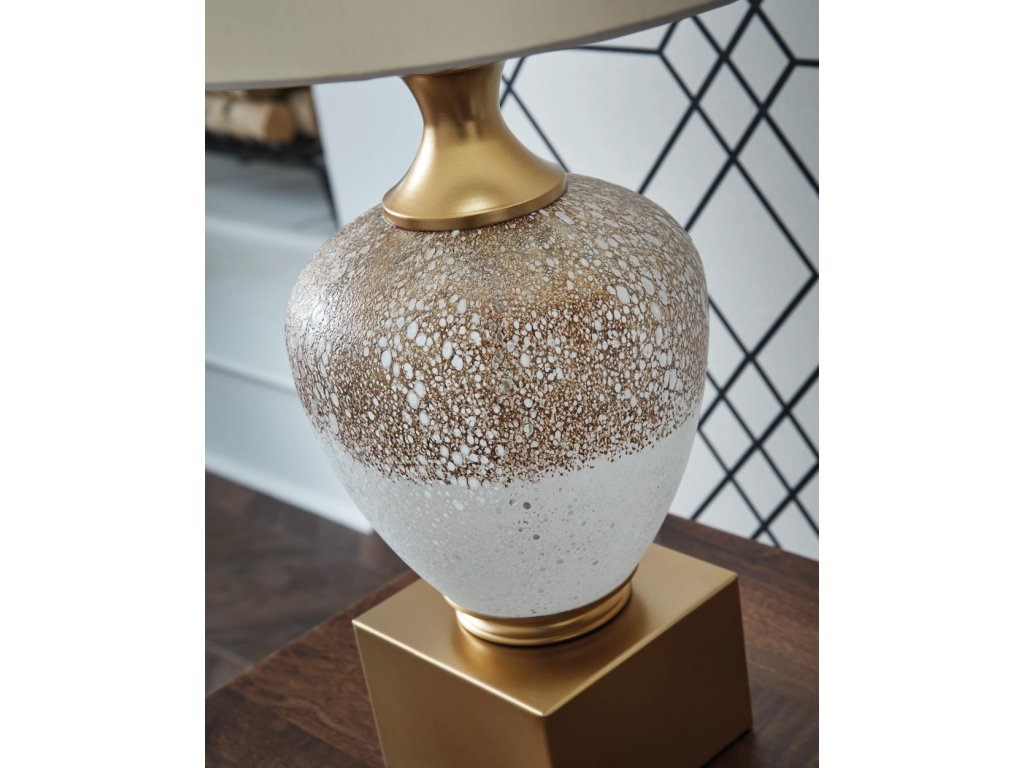 Tavisburg Table Lamp - image 2