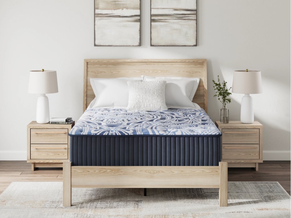 Firm Luxe 2.0 Queen Mattress - image 6