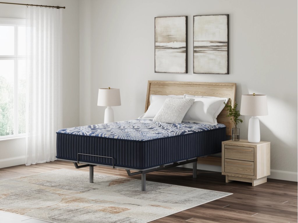 Firm Luxe 2.0 Queen Mattress - image 5