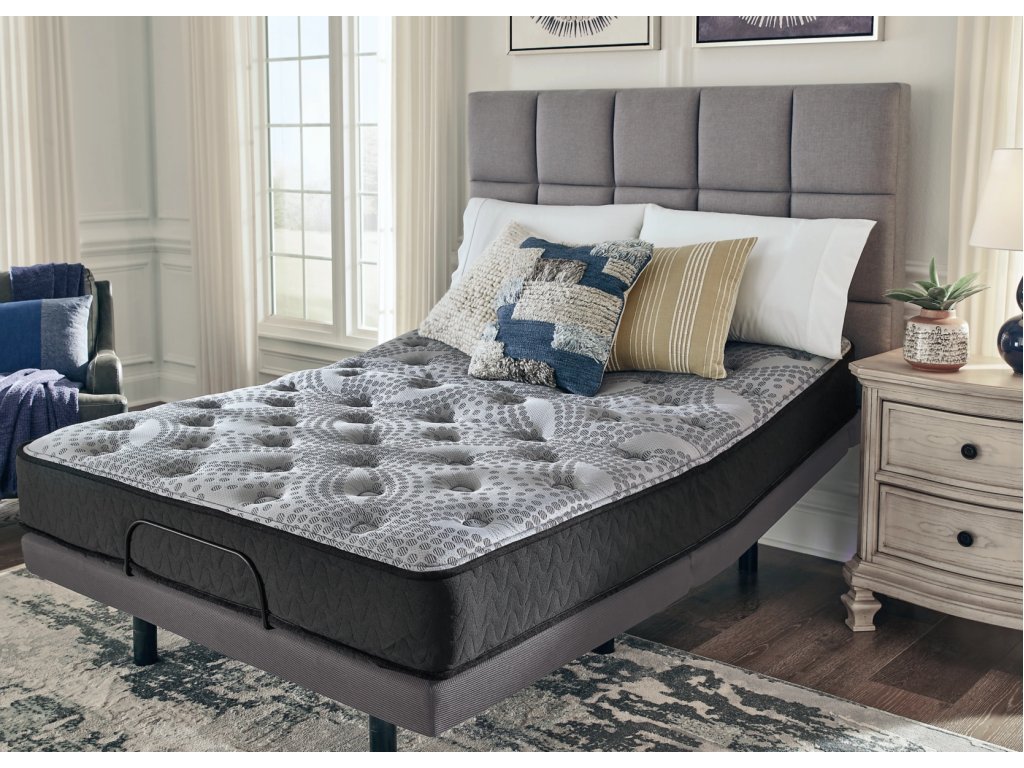 Comfort Plus Queen Mattress - image 2