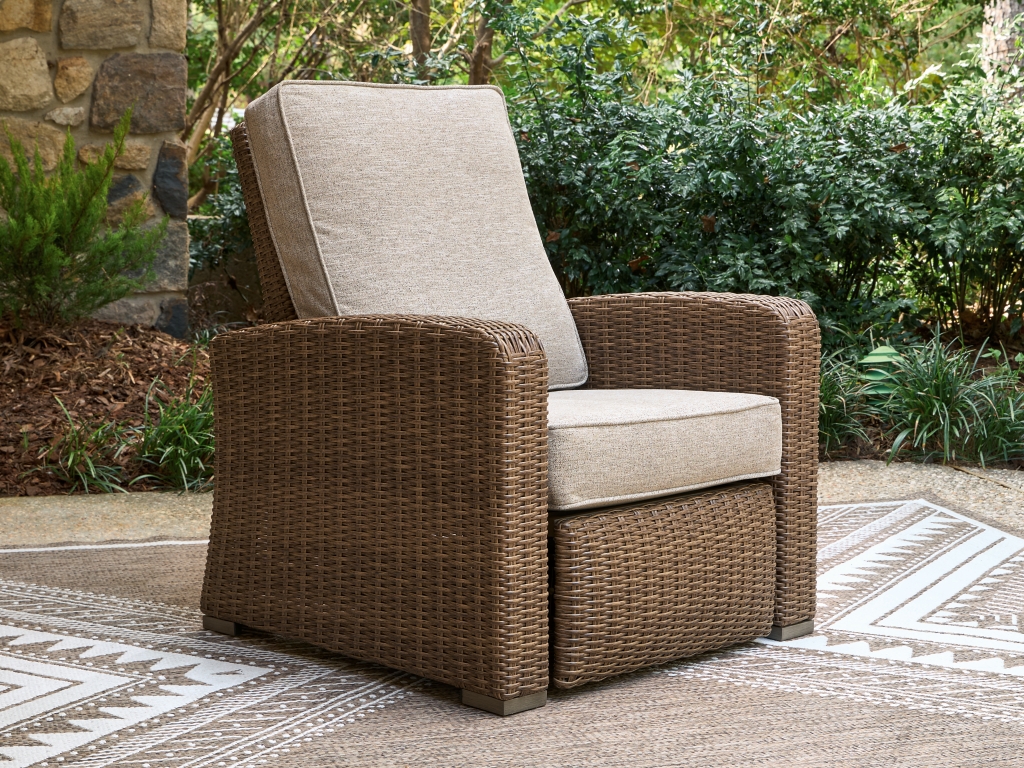 Laguna Heights Outdoor Recliner - image 1