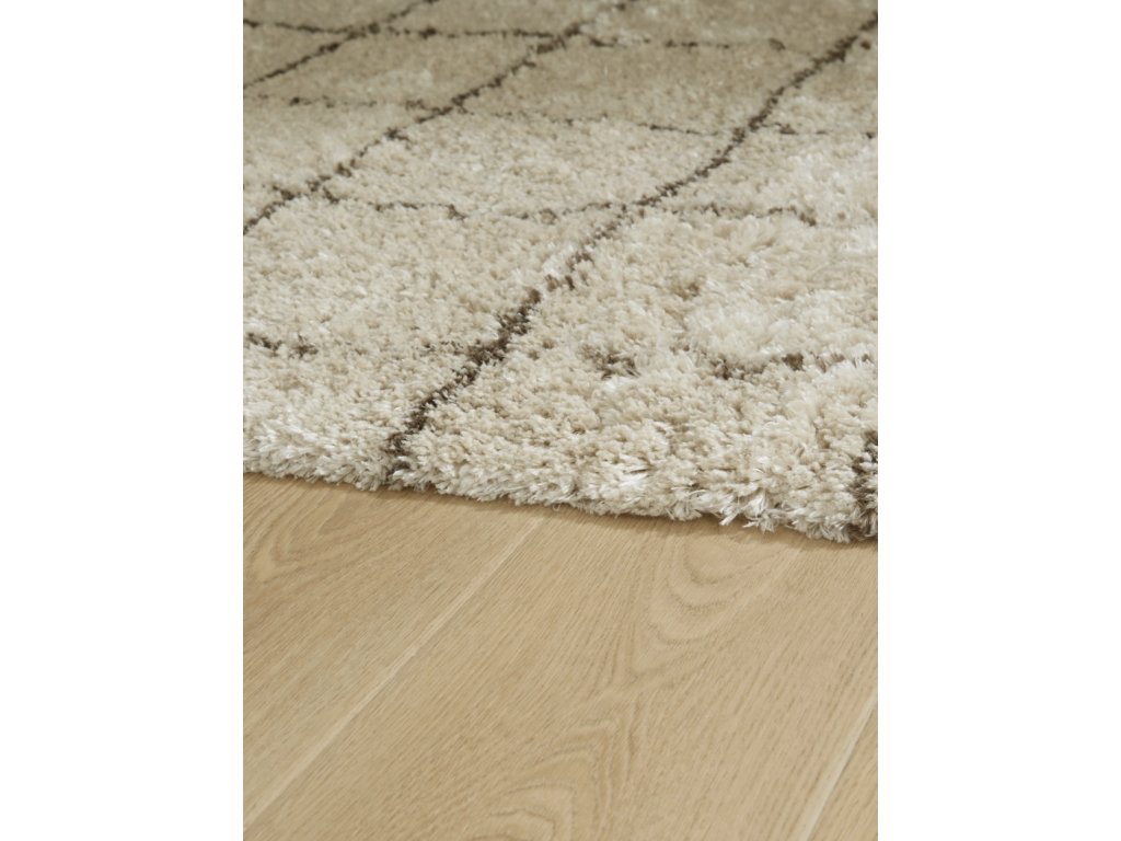 Wrenlow 8' x 10' Rug - image 2