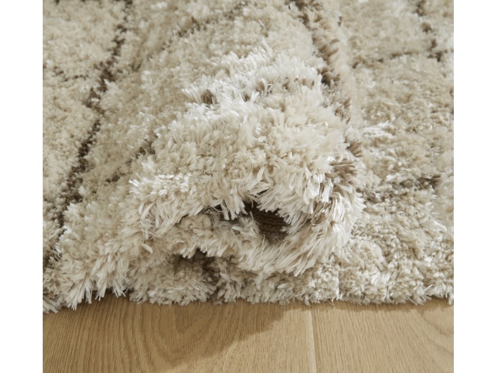 Wrenlow 8' x 10' Rug - image 3