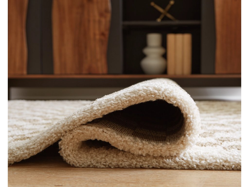Karamen Medium Rug - image 3