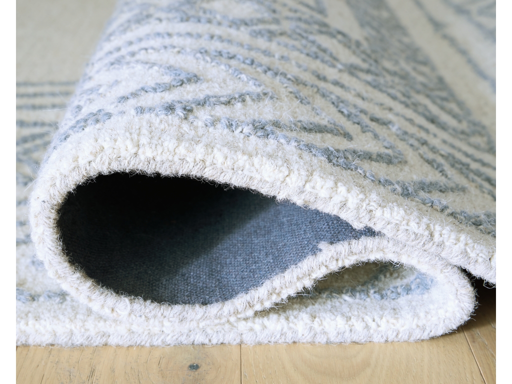 Azelhurst 5' x 7' Area Rug - image 3