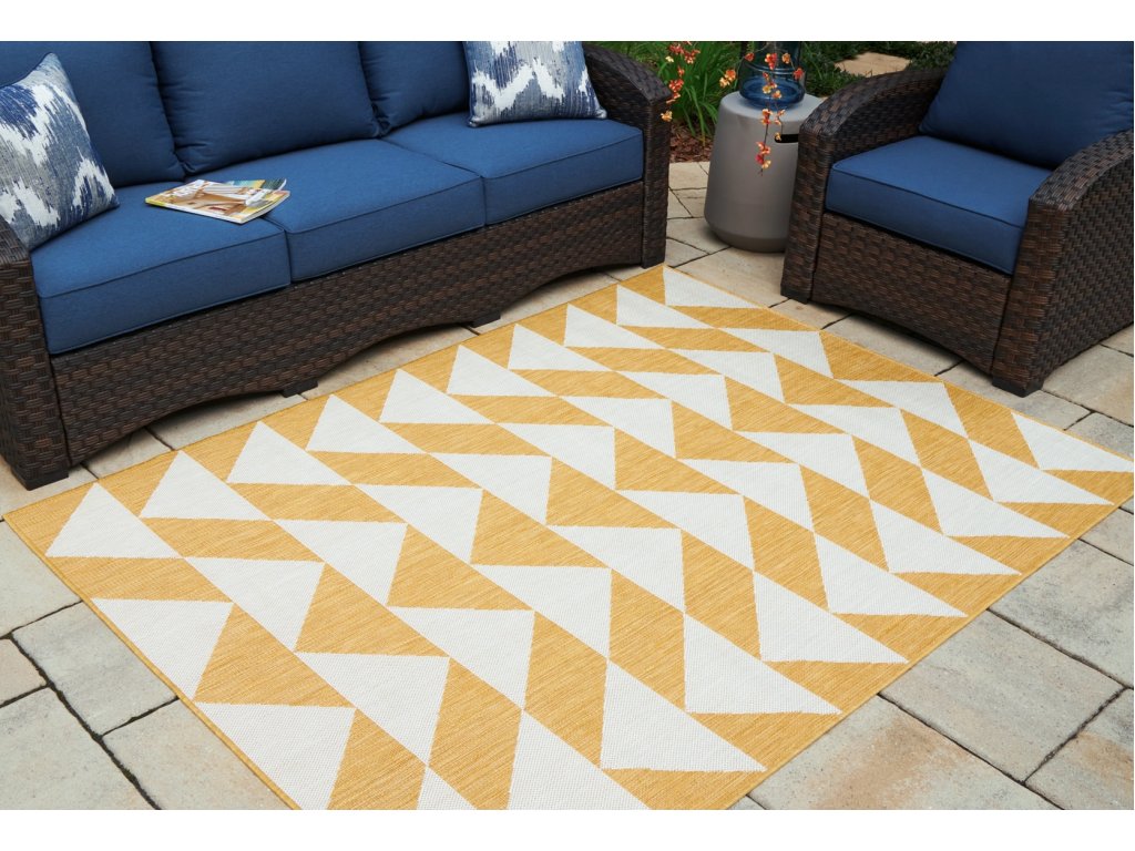 Thomley 8' x 10' Rug - image 1