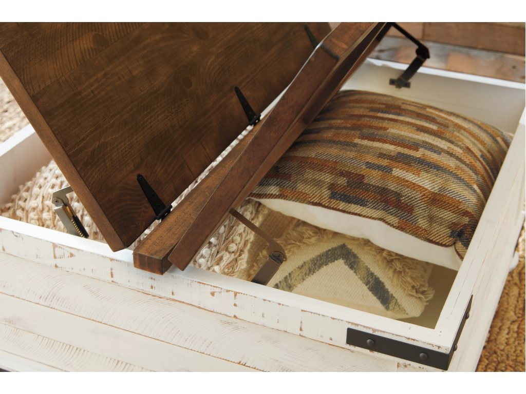 Wystfield Coffee Table and 2 End Tables - image 7