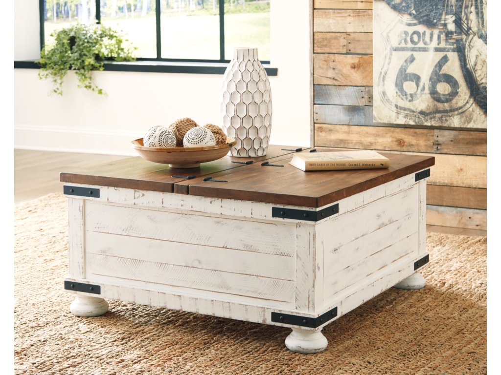Wystfield Coffee Table and 2 End Tables - image 19