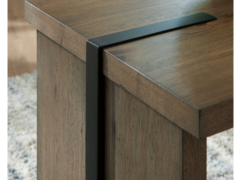 Kandinew End Table - image 4