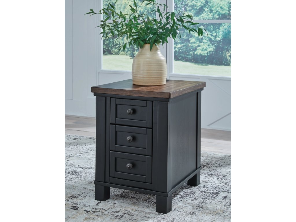 Wildenauer Chairside End Table - image 1