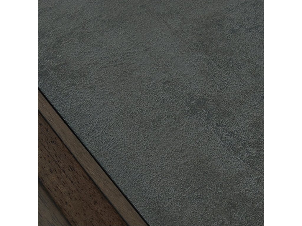 Kallenny End Table - image 5
