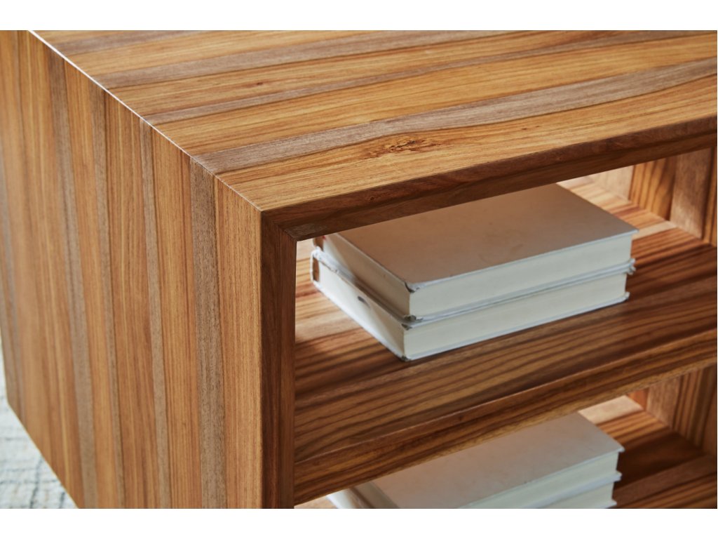 Dressonni End Table - image 4
