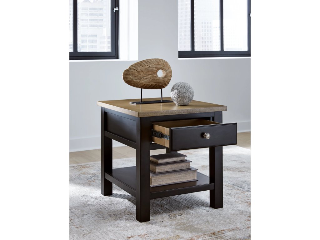 Drazmine End Table - image 7