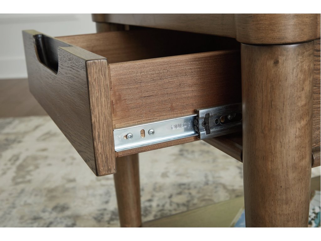 Roanhowe End Table - image 6