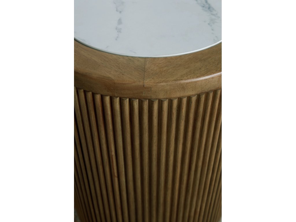 Camdill End Table - image 3