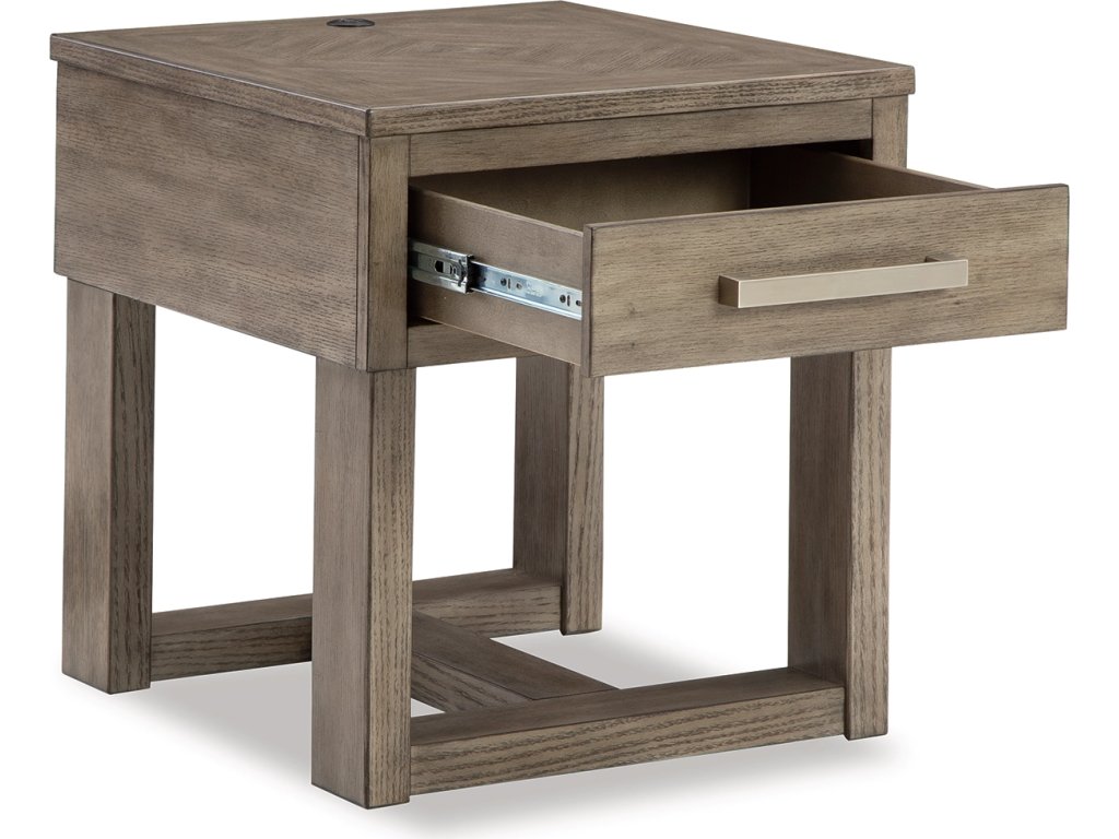 Loyaska End Table - image 2
