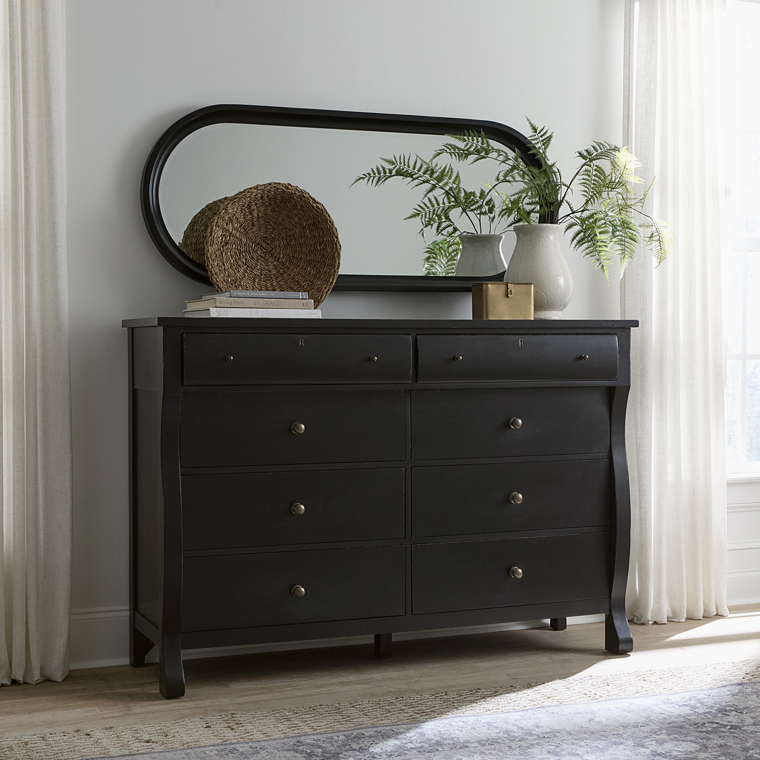 Dresser - image 1