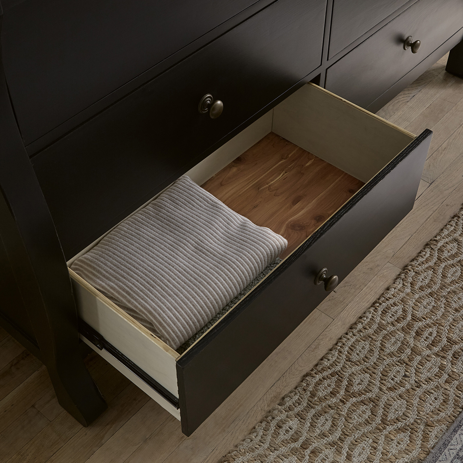 Dresser - image 5