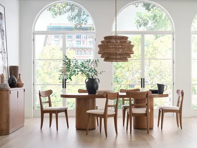 PedestalDining TableBase