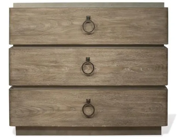 Bachelor Chest - Alternative View