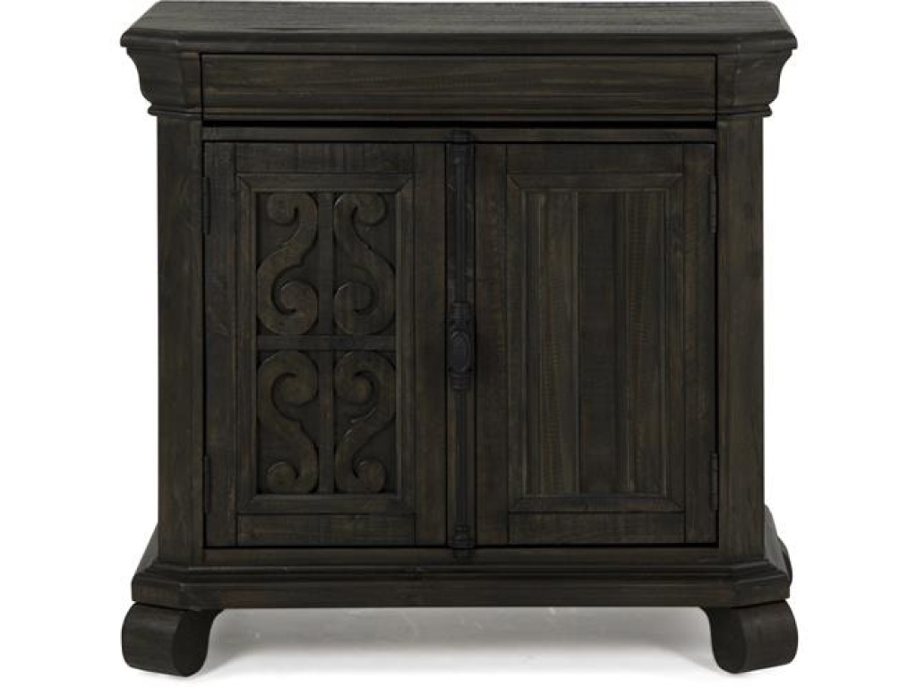 Bachelor Chest - image 3