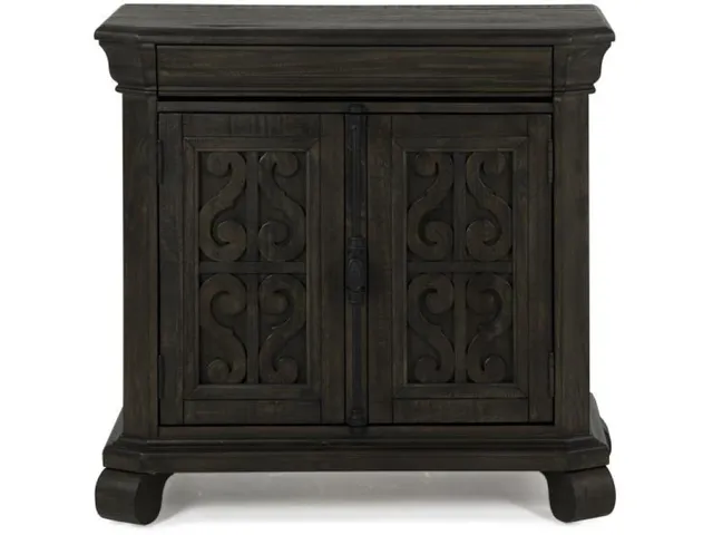 Bachelor Chest