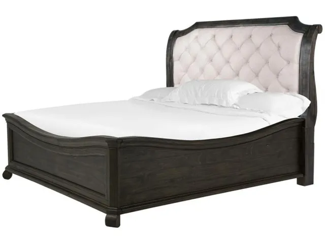 Complete Queen Sleigh Bed with Shaped Footboard - Alternative View