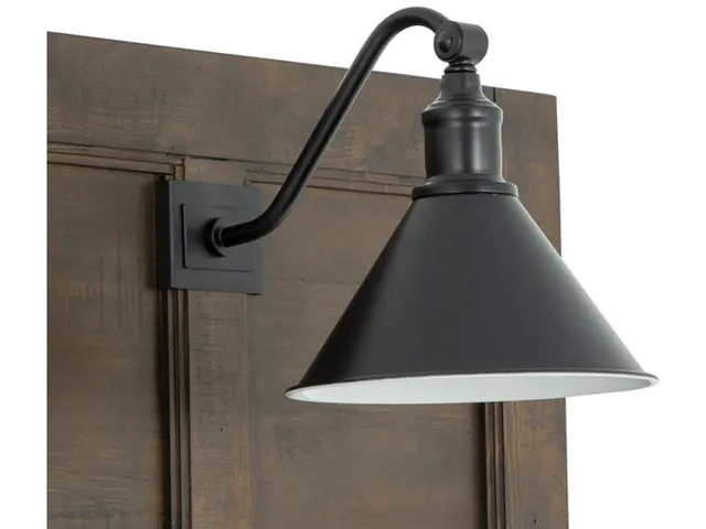 Complete Queen Lamp Panel Bed with Regular Rails - Alternative View