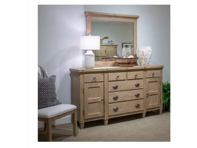 Drawer Dresser