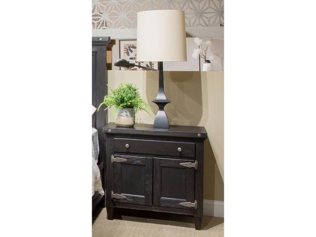 Bachelor Chest - main image