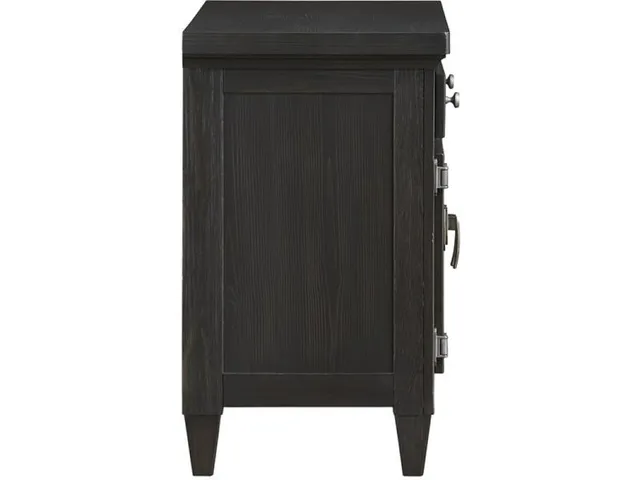 Bachelor Chest