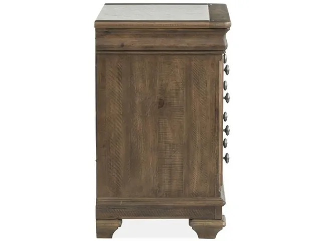 Bachelor Chest