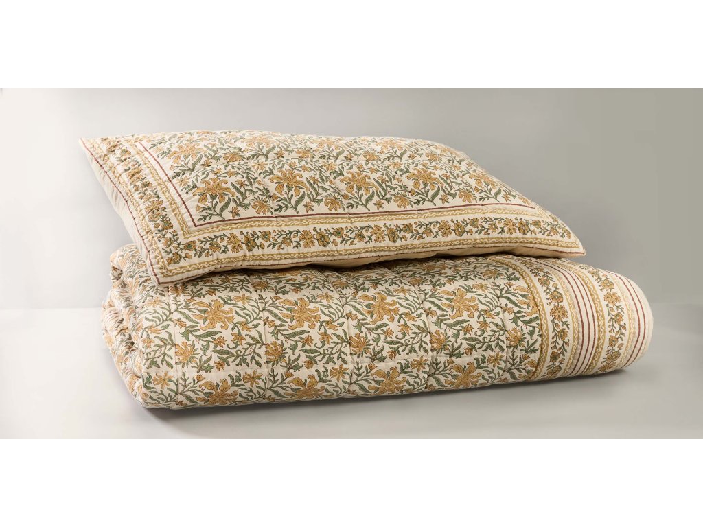 Felicity Quilt Bedding Set - image 3