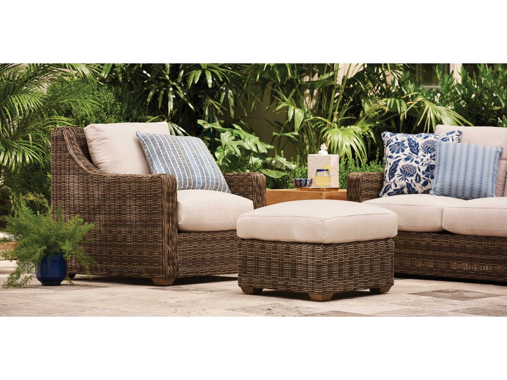 Oasis Outdoor Wicker Lounge Chair - image 2