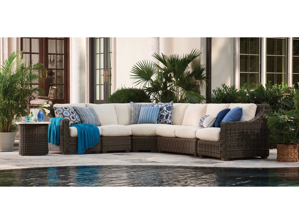 Oasis Outdoor Wicker Sectional - image 1